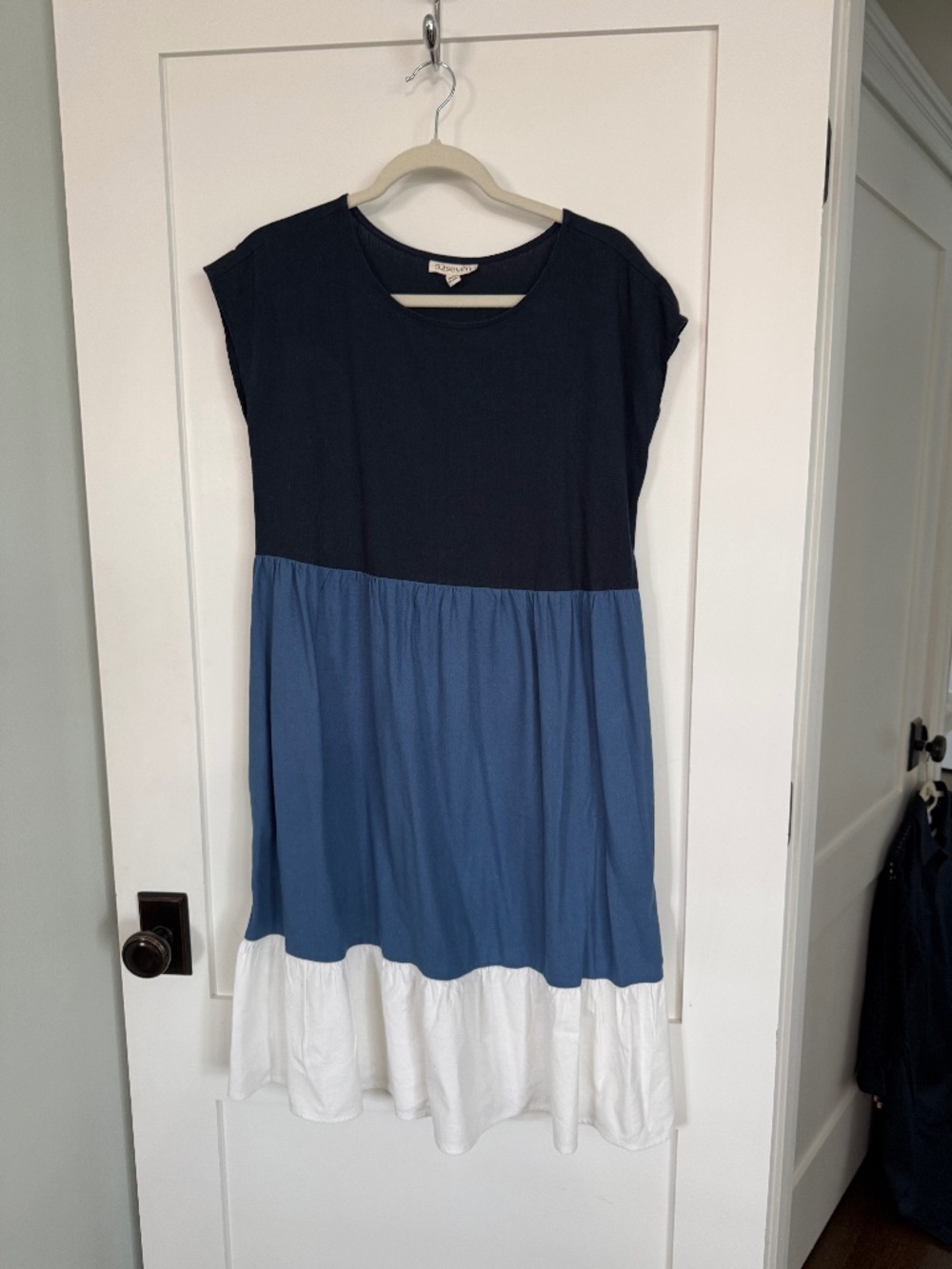 52 Seven Colorblock Tiered Dress Size M